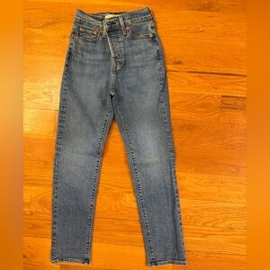 Women's Levi Classic Blue Straight Leg Jeans